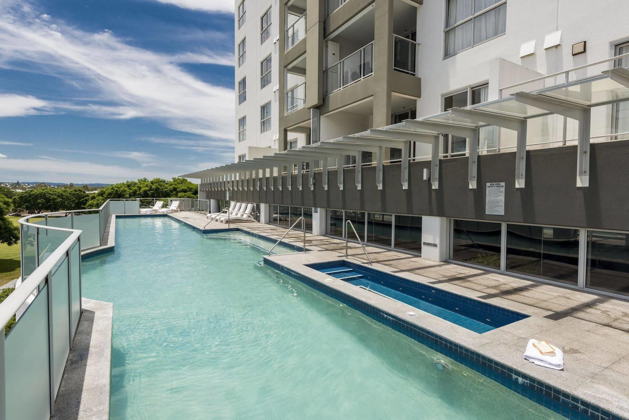 Oaks Ipswich Aspire Suites Exterior photo